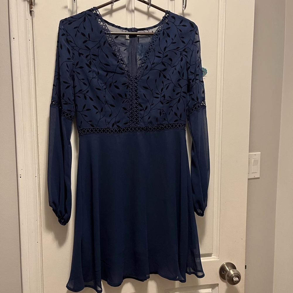 Elegant Navy Blue Long Sleeve Dress